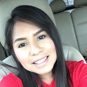 Meet your Posher, Paola